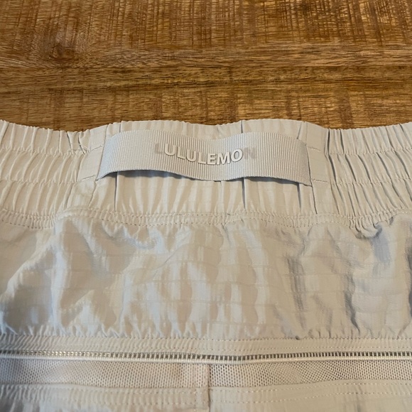 Lululemon Pace Breaker Shorts 7” - Picture 4 of 8